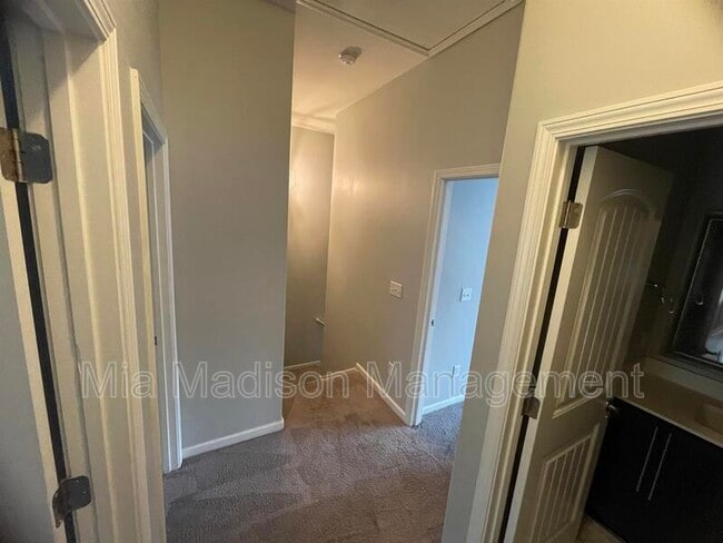 Building Photo - 115 Reese Way