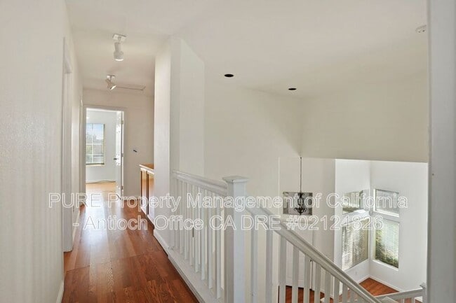 Building Photo - 2304 Yorkshire Ct