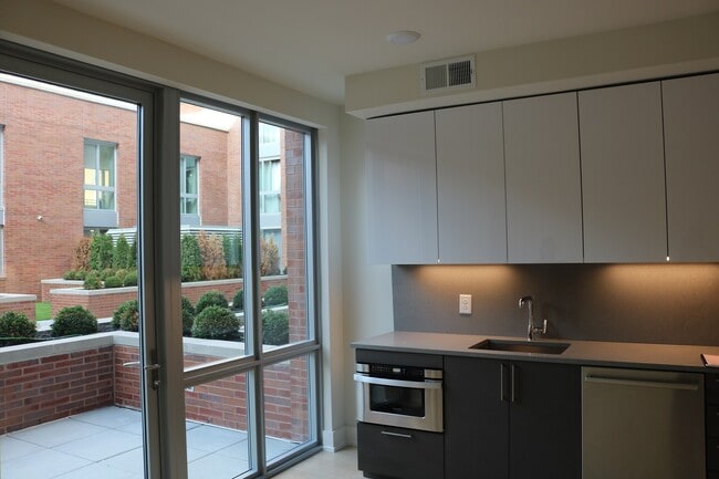 Building Photo - 201 Marin Blvd