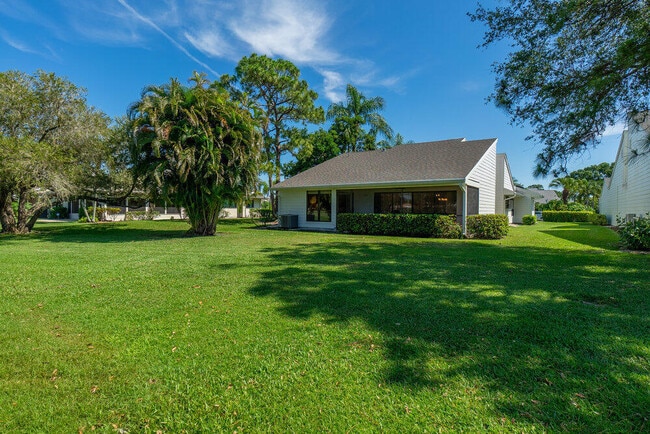 Building Photo - 6672 S Pine Ct