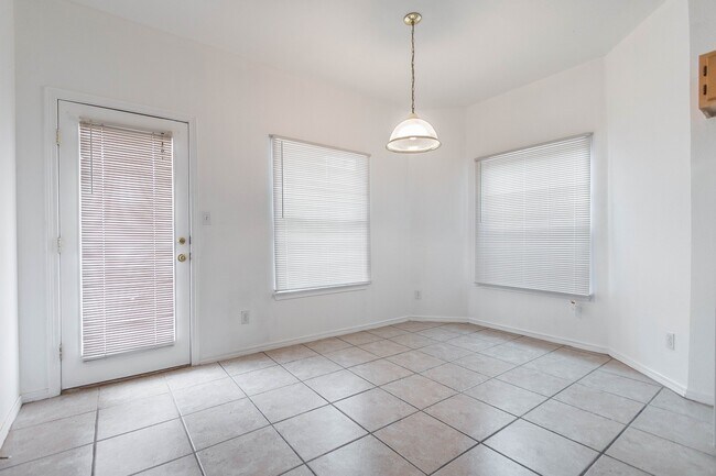 Building Photo - Fabulous home in East El Paso!!