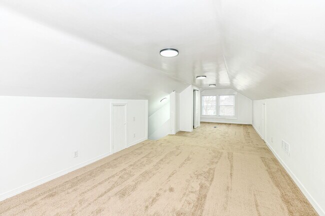 Building Photo - 3111 N Capitol Ave