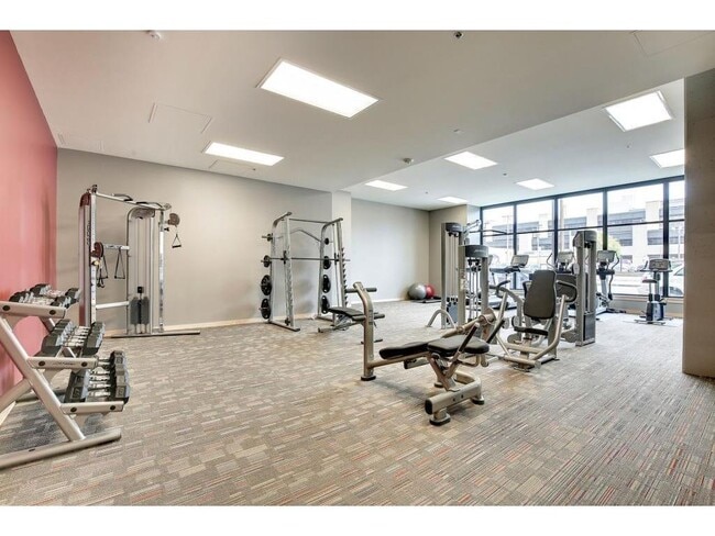 Building Photo - 740 Portland Ave