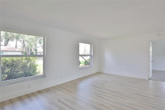 Building Photo - 2834 Hardee Dr