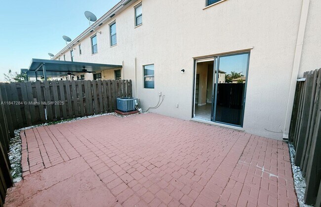 Building Photo - 23825 SW 117th Ct