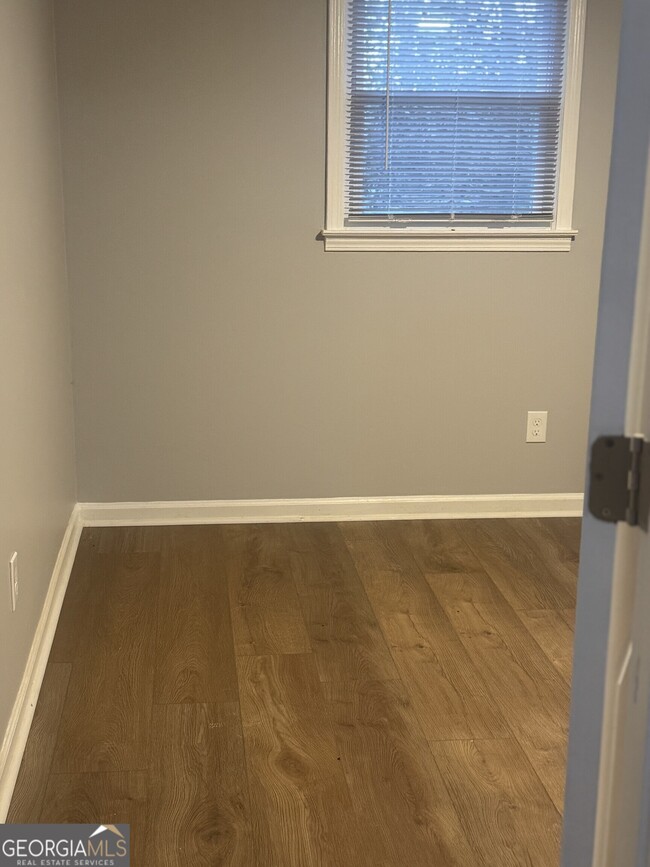 Building Photo - 1996 Cleburne Pkwy