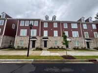Building Photo - Lovely Colvard Farms Townhouse