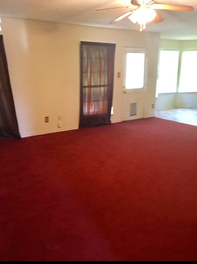 Building Photo - 928 Verone Terrace