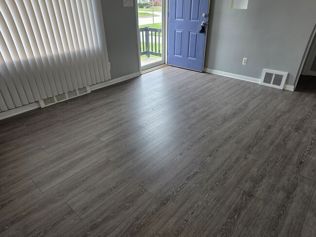 Building Photo - 26051 Alger St