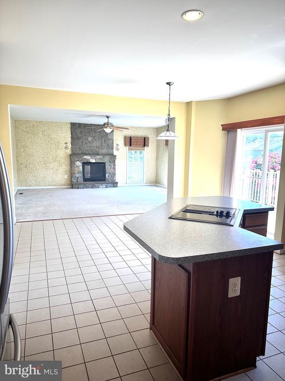 Building Photo - 332 Rubens Cir