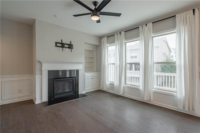 Building Photo - 416 Montclair Ct