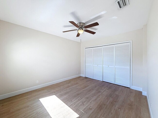Building Photo - 9278 Ketay Cir