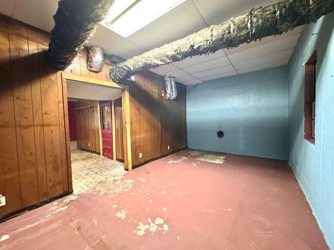 Building Photo - Freshly Updated 3 Bedroom/ 2 Bathroom Country Home