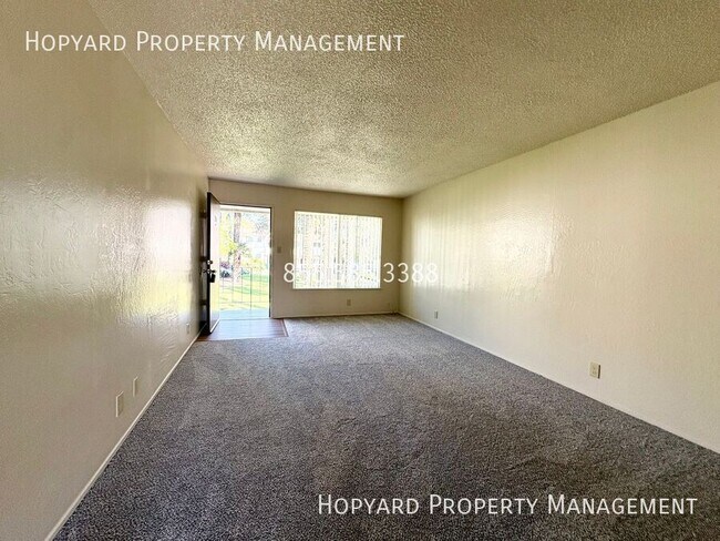 Building Photo - 1711 Tanager Ave