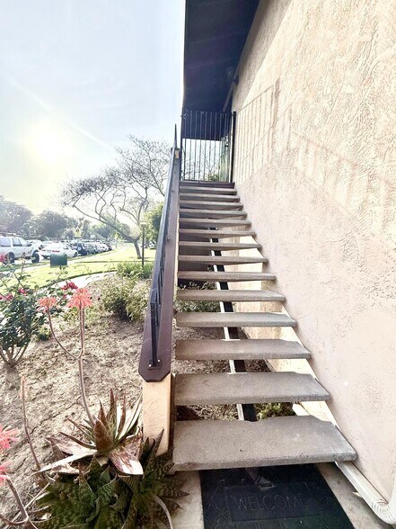 Building Photo - 36862 San Pedro Dr