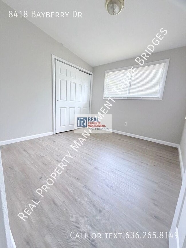 Building Photo - 8418 Bayberry Dr