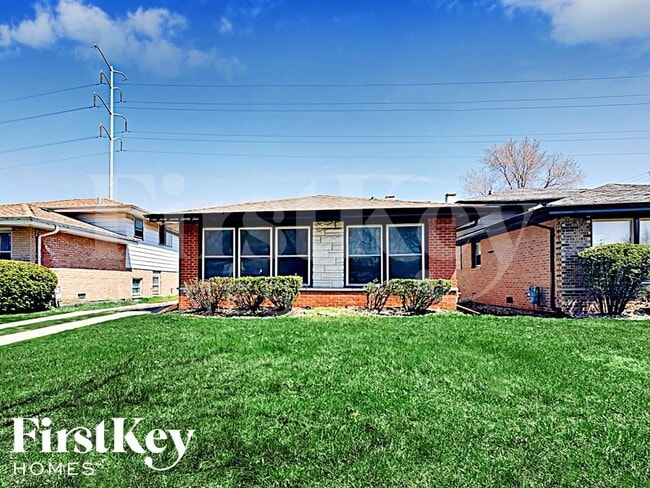 Building Photo - 14725 Memorial Dr