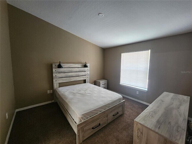 Building Photo - 821 Grand Regency Pointe