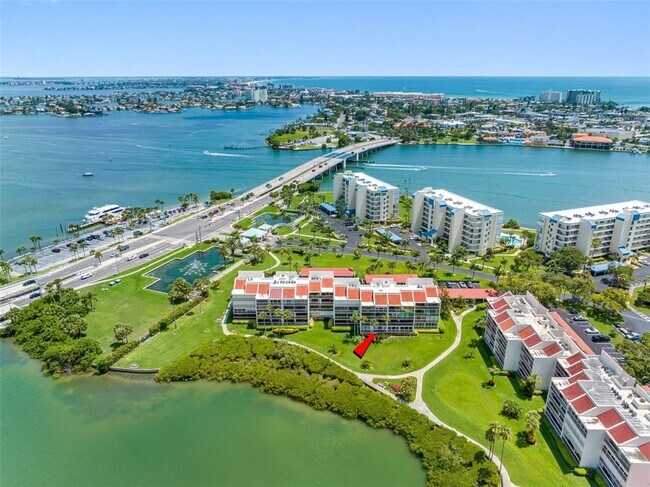 Building Photo - 7871 Sailboat Key Blvd S