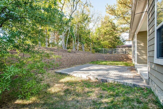 Building Photo - **RARE, WELL-APPOINTED, ONE-LEVEL HOME WIT...