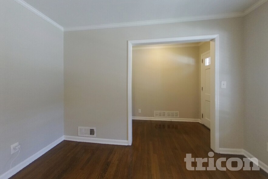 Building Photo - 952 Celtic Cir