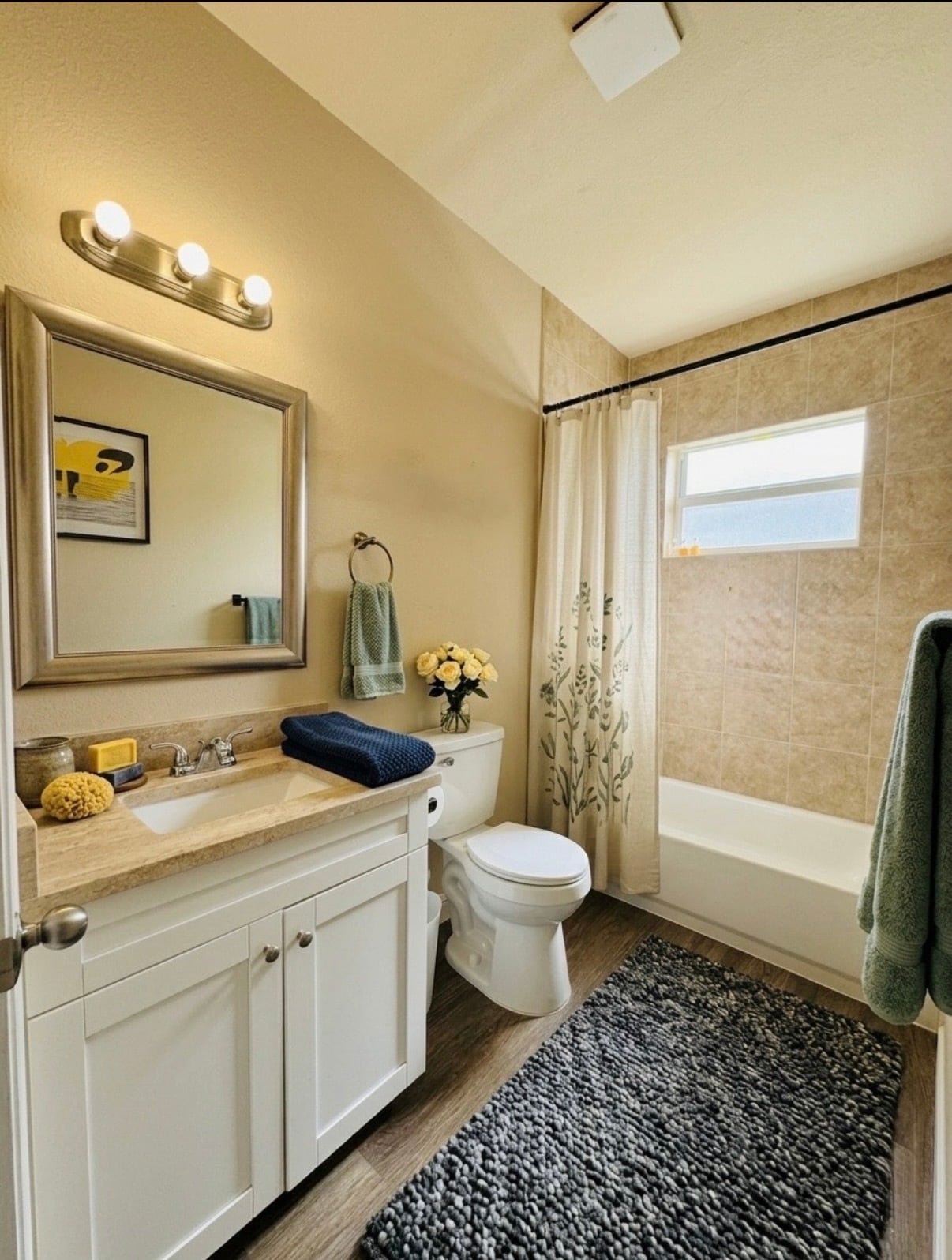 Master bathroom - 314 N 6th St
