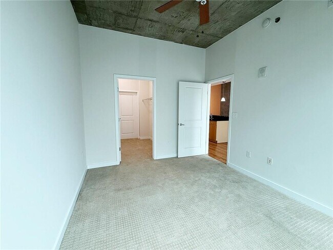 Building Photo - 250 Pharr Rd NE