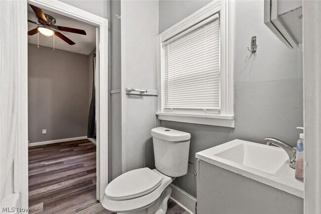 Building Photo - 3753 W 139th St