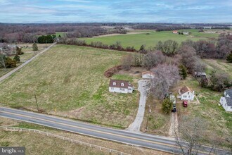 Building Photo - 1111 Bayview Rd