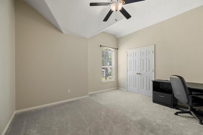 Building Photo - 6911 Autumn Rain Ln