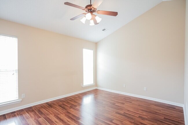 Building Photo - 2745 Dry Well Cove