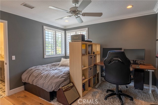 Building Photo - 6206 E Cliffway Dr