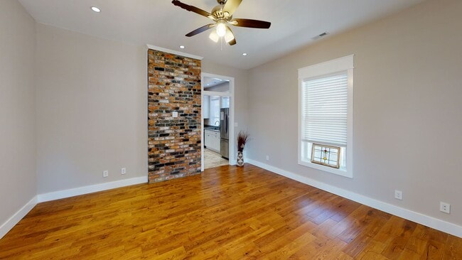 Building Photo - 1616 Forest Ave