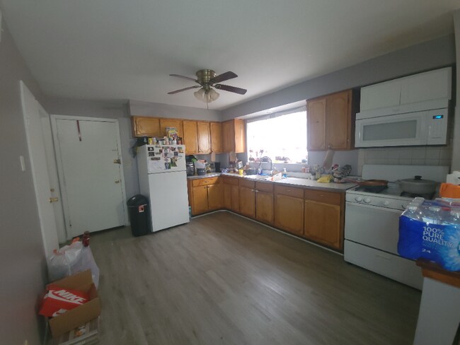 Building Photo - 4634 W 47th St