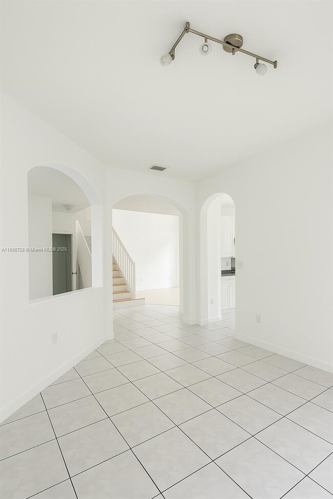 Building Photo - 11324 NW 54th Terrace