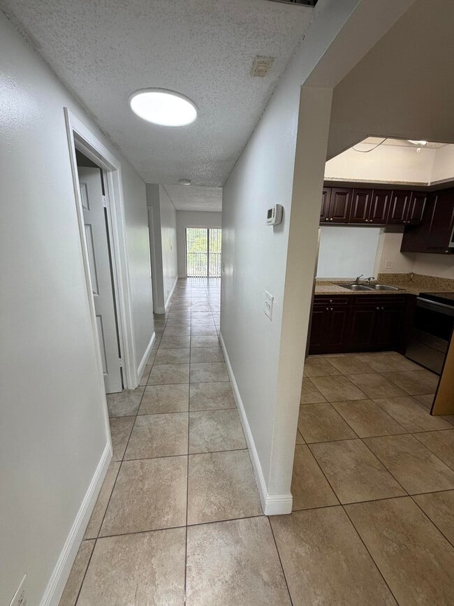 Building Photo - 2500 Coral Springs Dr