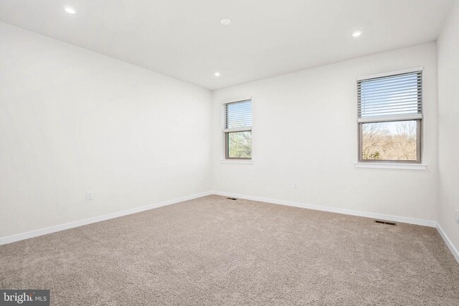 Building Photo - 6232 Folly Ln