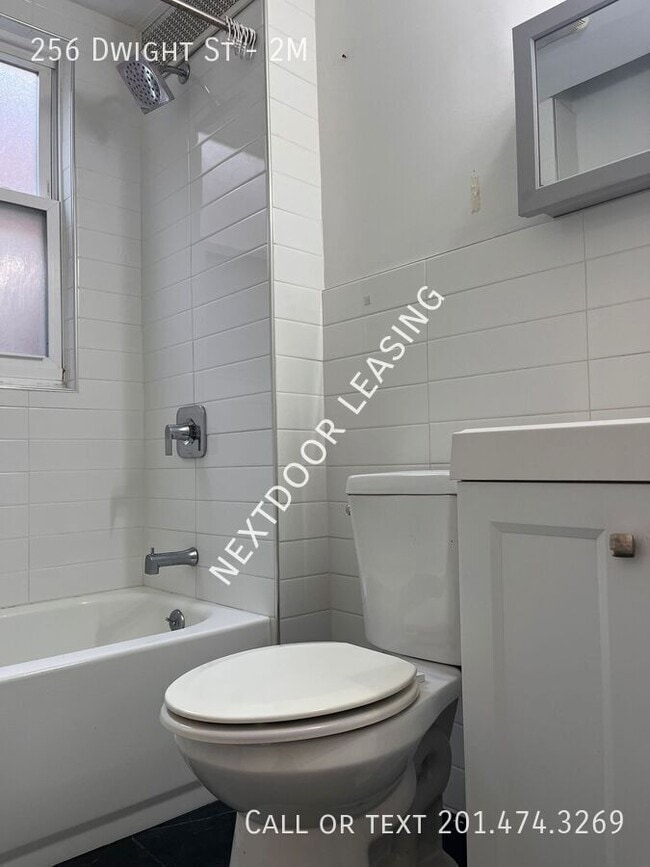 Building Photo - 256 Dwight St