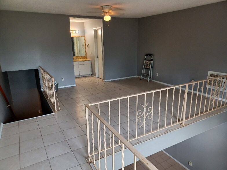 Building Photo - 313 Bolivar Ave