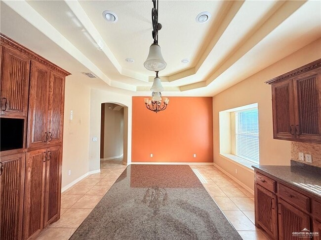 Building Photo - 6 Norma Dr