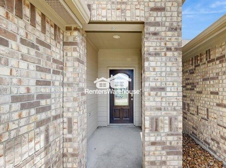 Building Photo - 18277 Eaton Mill Dr