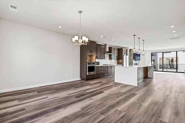 Building Photo - 7463 Backett Wood Ter