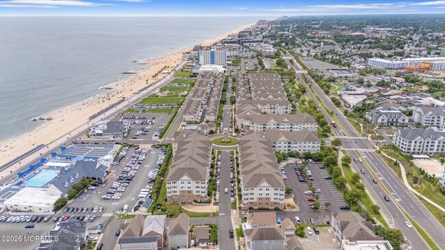 Building Photo - 33 Cooper Ave