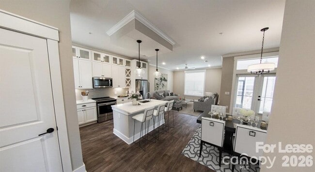 Building Photo - 17014 Fairmount Way