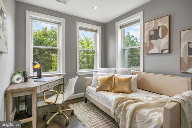 Building Photo - 4023 New Hampshire Ave NW