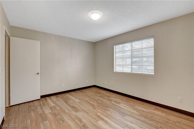 Building Photo - 200 Mission Laguna Ln