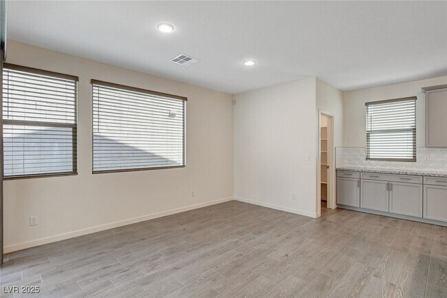 Building Photo - 532 Founders Creek Ave