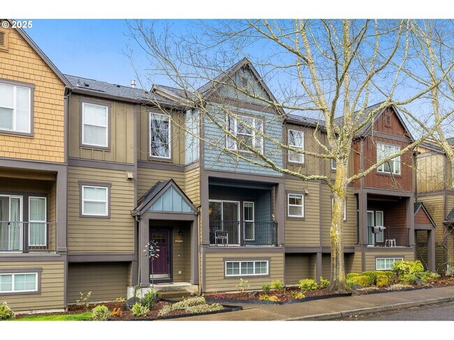 Building Photo - Beautiful Newly Renovated Spacious 3 Bedroom Home!