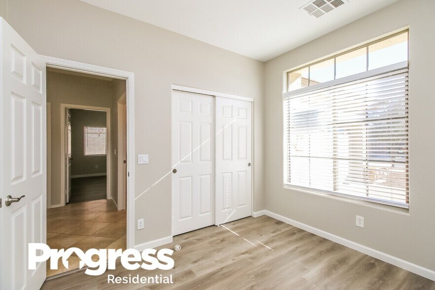 Building Photo - 18802 E Kingbird Dr