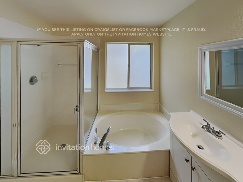 Building Photo - 7735 NW 63rd Way